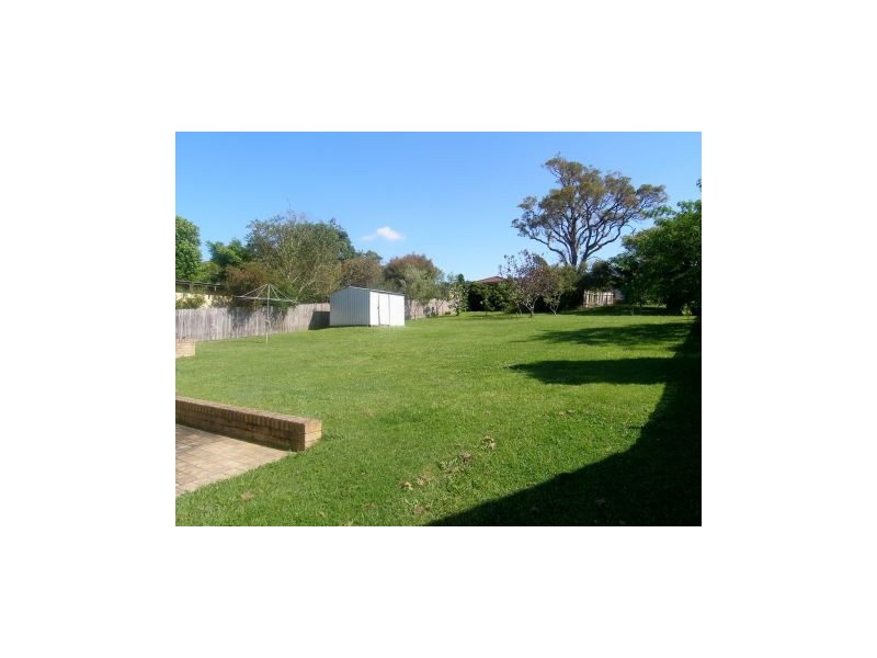 17 South Street, Greenwell Point NSW 2540
