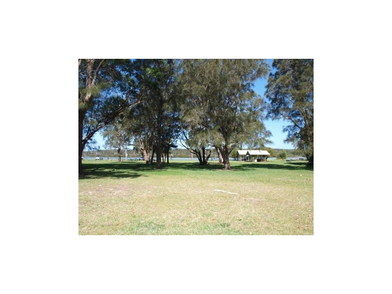 11 Edgewater Ave, Sussex Inlet NSW 2540