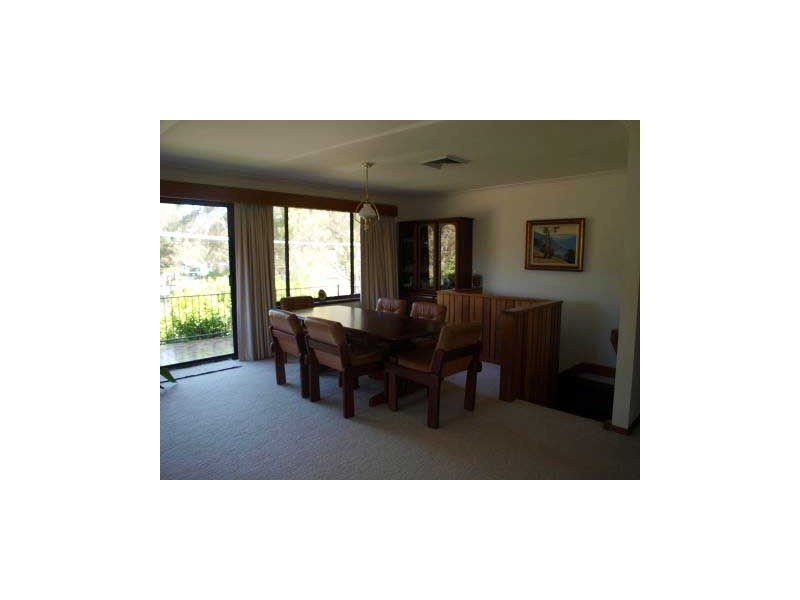 11 Edgewater Ave, Sussex Inlet NSW 2540