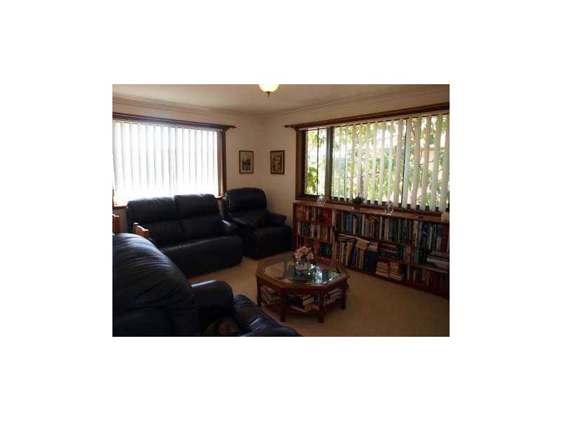 11 Edgewater Ave, Sussex Inlet NSW 2540