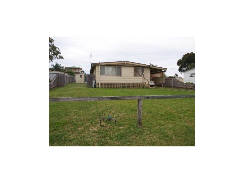 57 River Road, Sussex Inlet NSW 2540