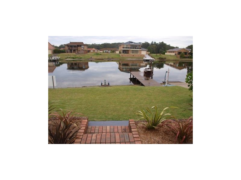 13 Teal Place, Sussex Inlet NSW 2540