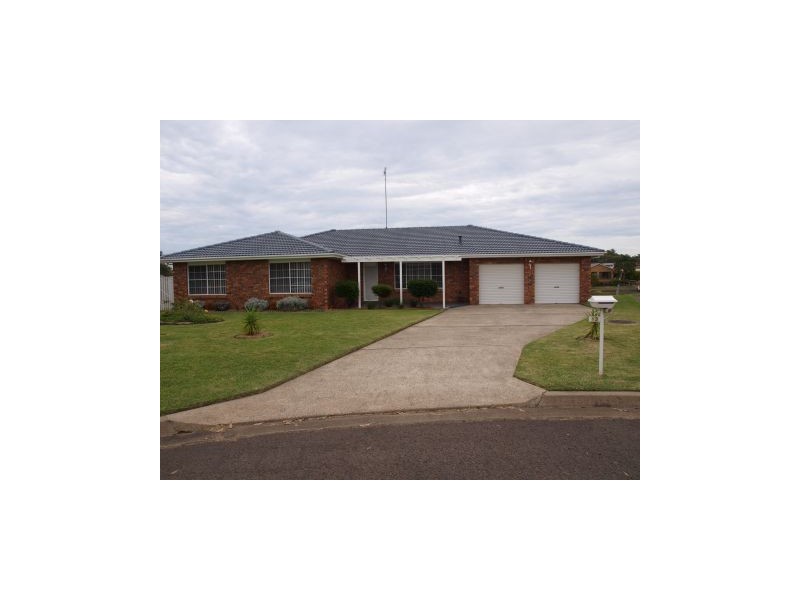13 Teal Place, Sussex Inlet NSW 2540