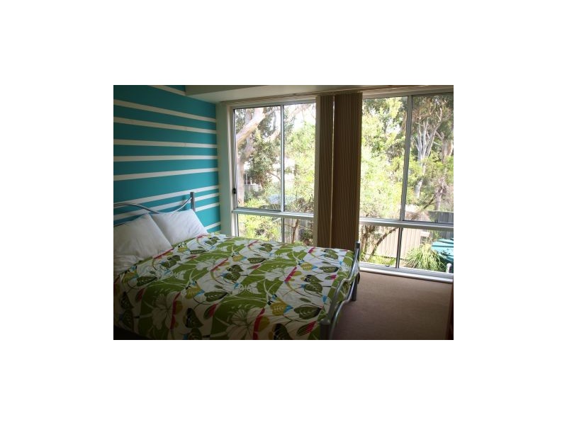 15 Caffery Circuit, Callala Beach NSW 2540