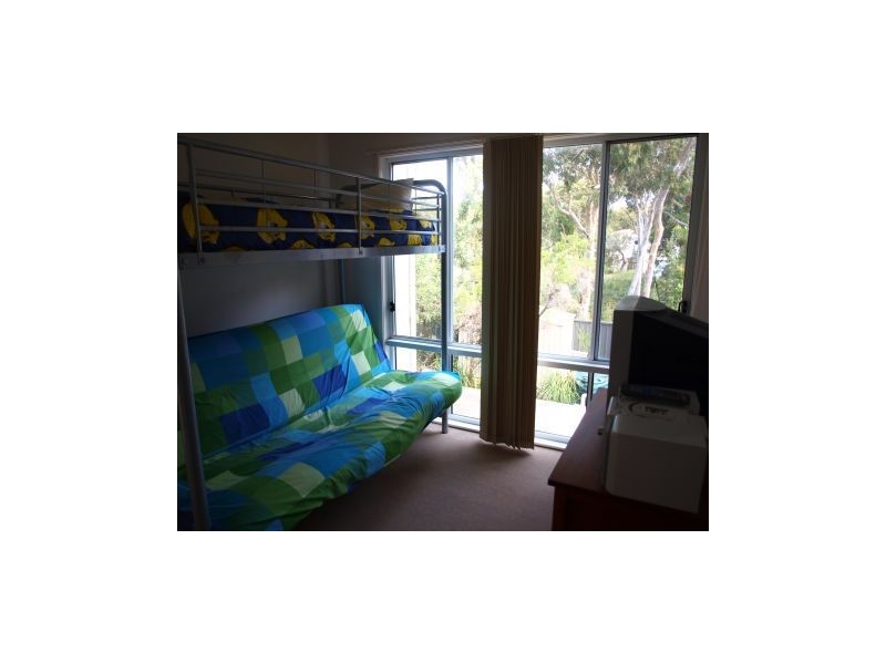 15 Caffery Circuit, Callala Beach NSW 2540