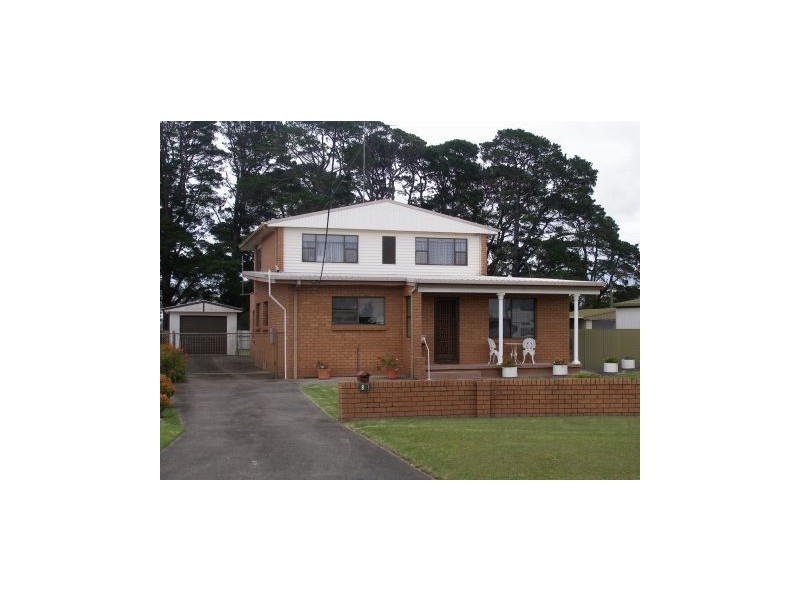 9 Haiser Road, Greenwell Point NSW 2540