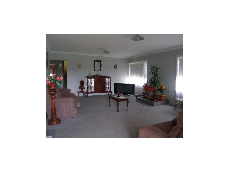 9 Haiser Road, Greenwell Point NSW 2540