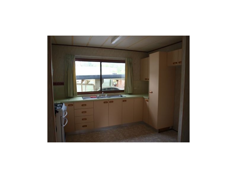 site 8 Myola Tourist Caravan Park, Myola NSW 2540