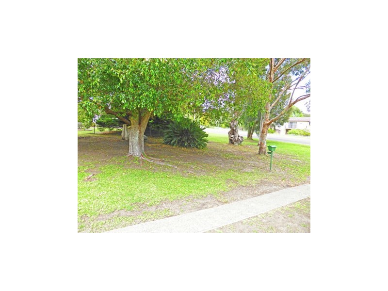 22 Osterley Avenue, Orient Point NSW 2540