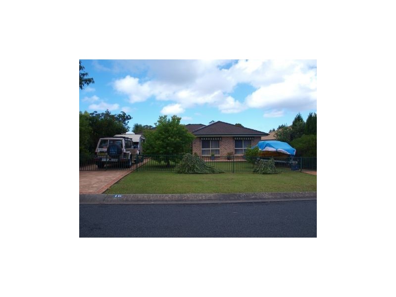 40 Hollingsworth Cres, Callala Bay NSW 2540