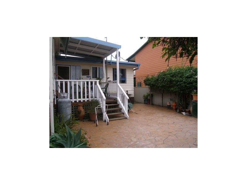 60 Adelaide Street, Greenwell Point NSW 2540