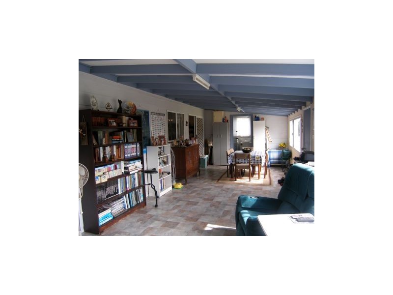 11 Comarong Street, Greenwell Point NSW 2540