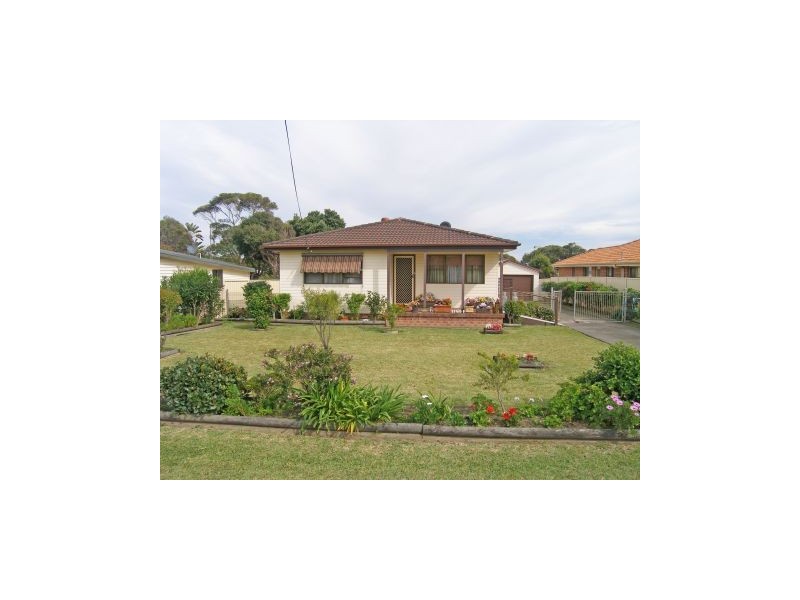 111 Prince Edward Avenue, Culburra Beach NSW 2540