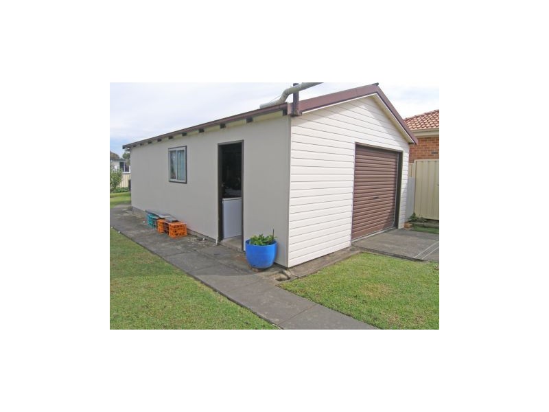 111 Prince Edward Avenue, Culburra Beach NSW 2540