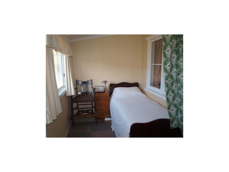 11 Conjola Street, Currarong NSW 2540