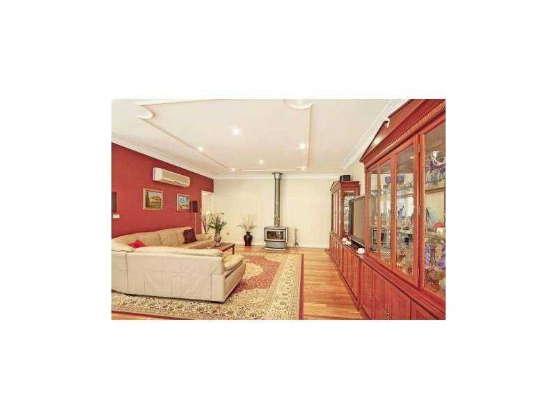 D1083 Princes Highway, Falls Creek NSW 2540