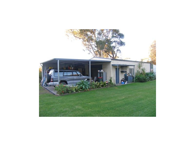 D1083 Princes Highway, Falls Creek NSW 2540