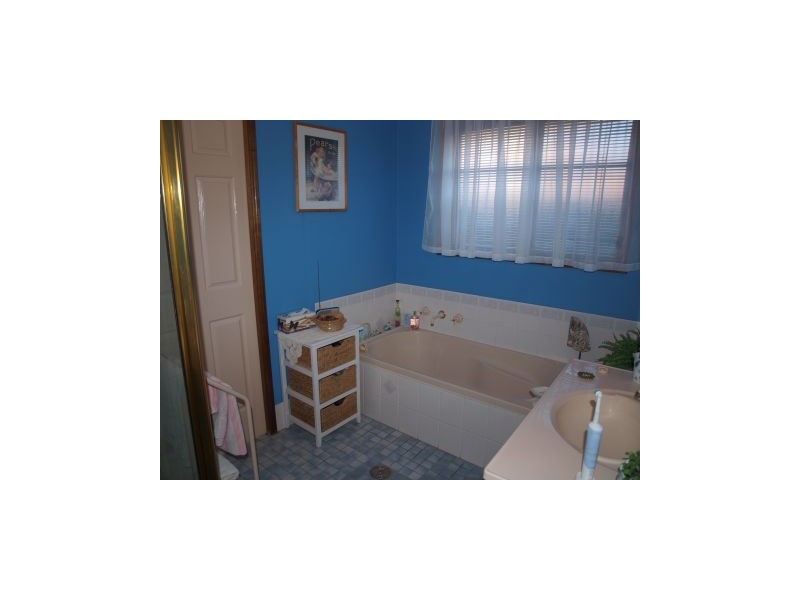 10 Torrens Close, Callala Bay NSW 2540