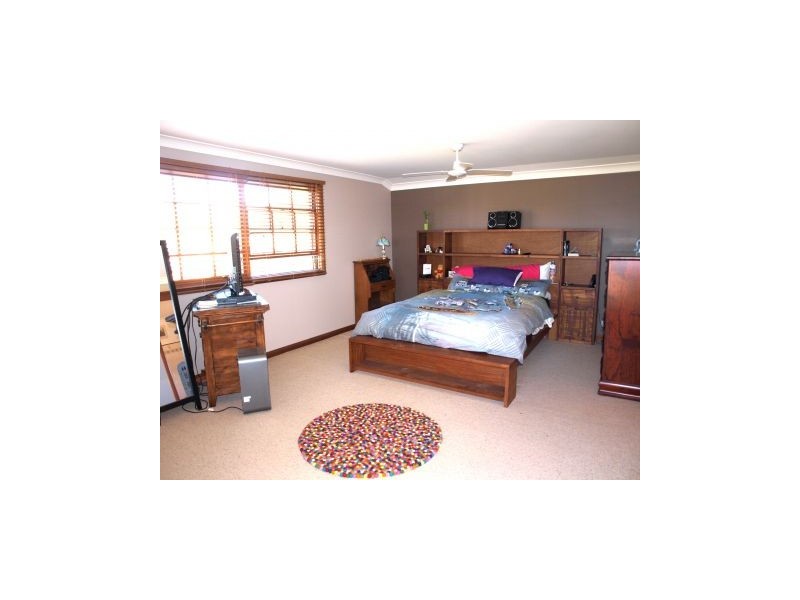 15 Carson Cres, Callala Bay NSW 2540