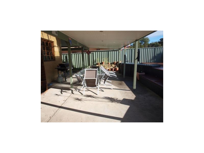 15 Carson Cres, Callala Bay NSW 2540