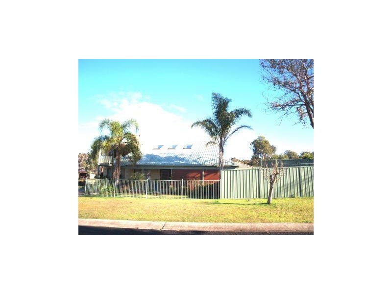 15 Carson Cres, Callala Bay NSW 2540