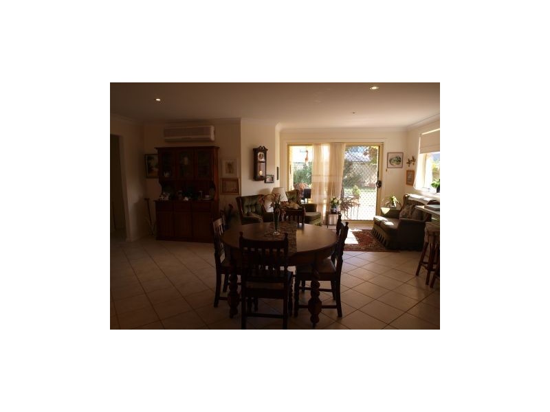 12 Carson Cres, Callala Bay NSW 2540