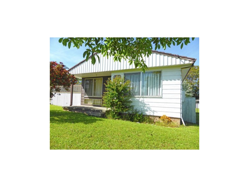 12 Otranto Avenue, Orient Point NSW 2540