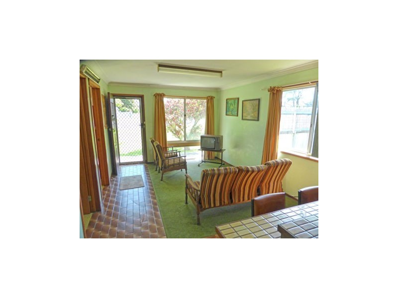 12 Otranto Avenue, Orient Point NSW 2540