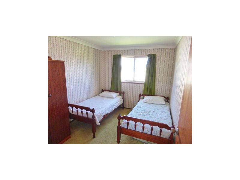 12 Otranto Avenue, Orient Point NSW 2540