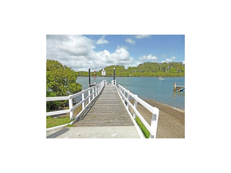 12 Otranto Avenue, Orient Point NSW 2540