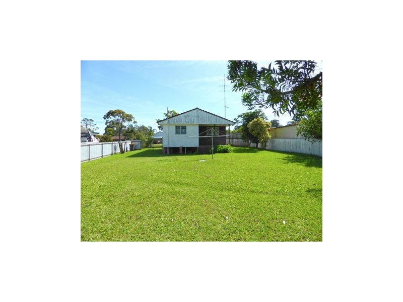 12 Otranto Avenue, Orient Point NSW 2540