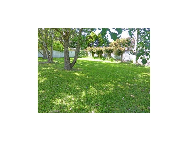 12 Otranto Avenue, Orient Point NSW 2540