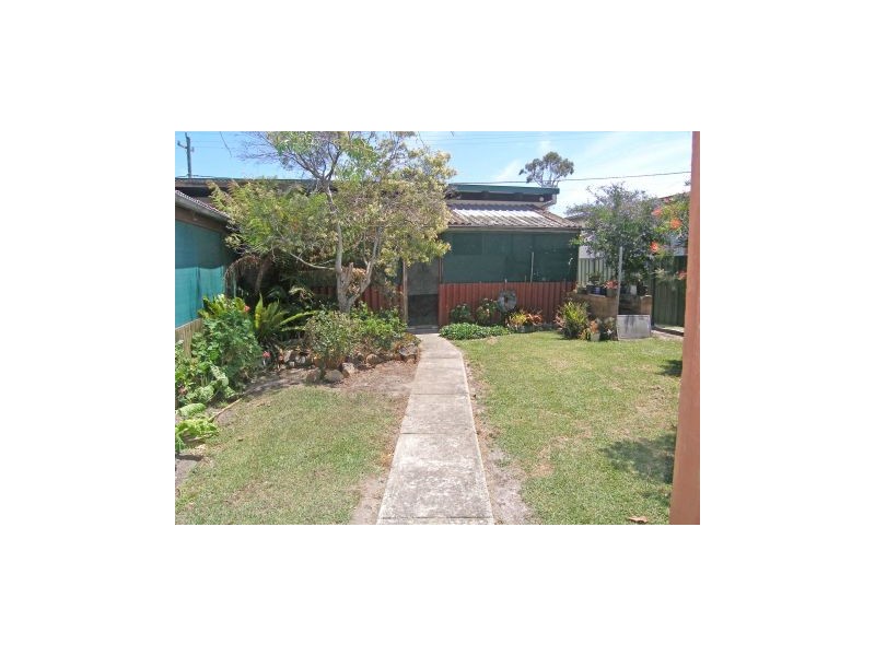 64 Greens Road, Greenwell Point NSW 2540