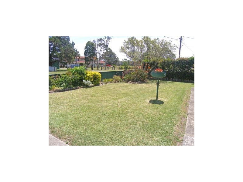 64 Greens Road, Greenwell Point NSW 2540