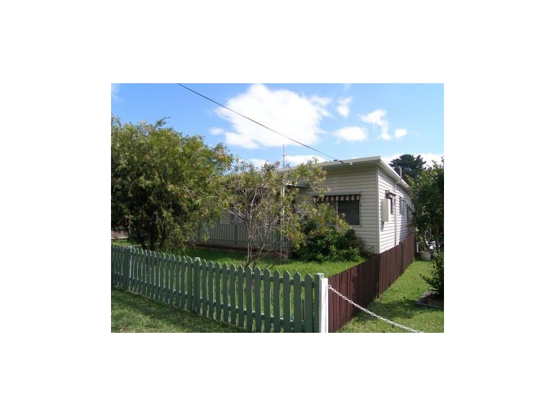 15 Carlton Crescent, Culburra Beach NSW 2540
