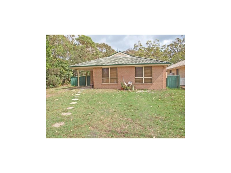 122 Queen Mary St, Callala Beach NSW 2540