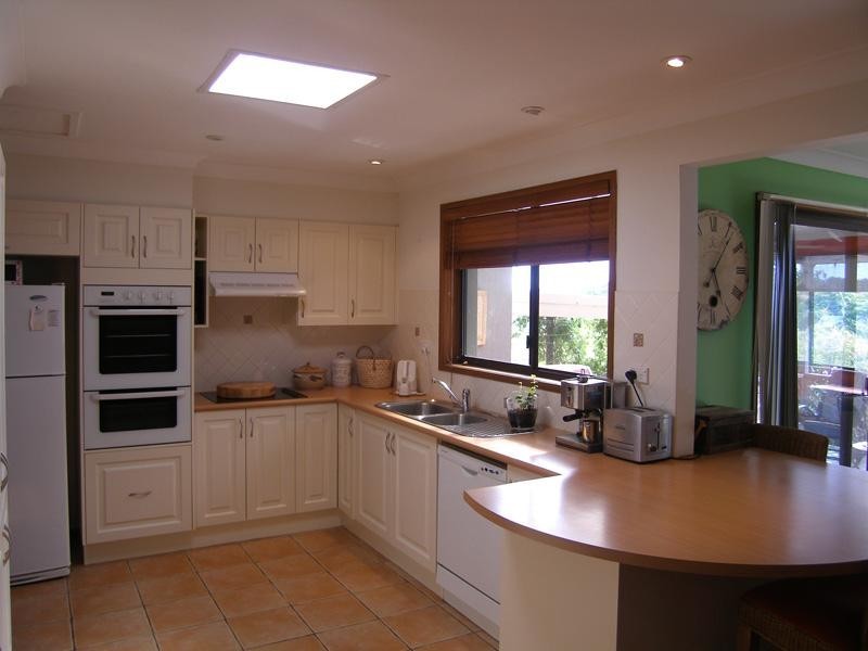 13 Bartlett Drive, Greenwell Point NSW 2540