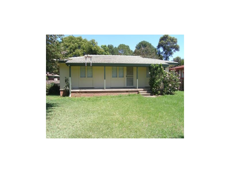 46 Sampson Crescent, Bomaderry NSW 2541