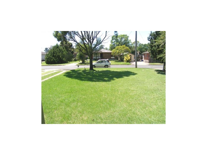 46 Sampson Crescent, Bomaderry NSW 2541