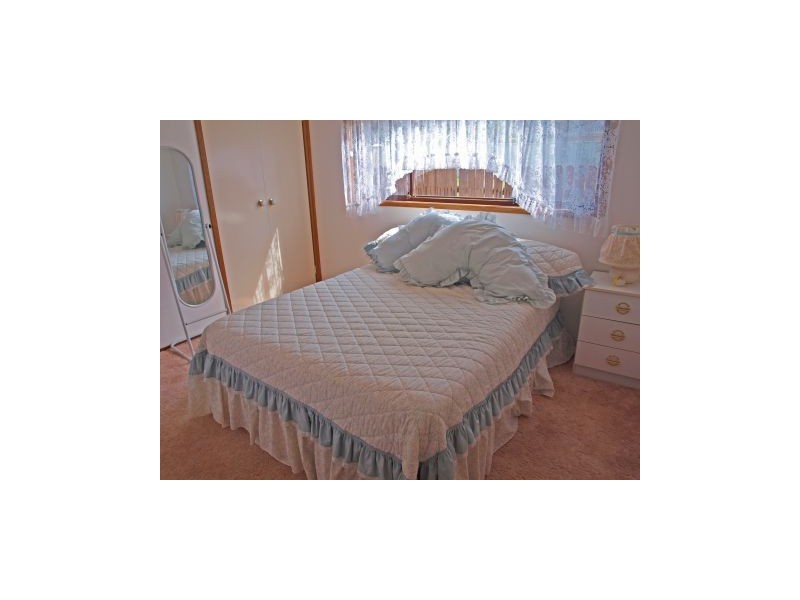 23 Hollingsworth Cres, Callala Bay NSW 2540