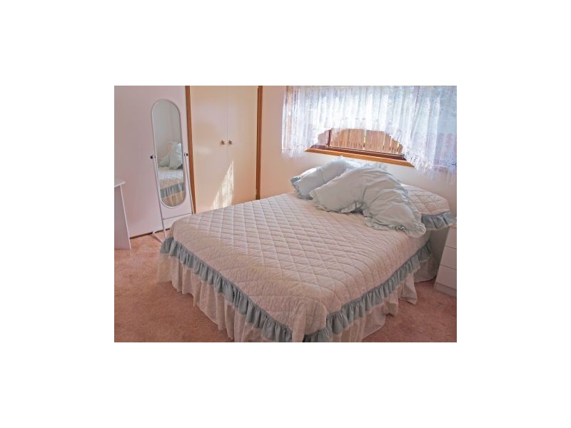 23 Hollingsworth Cres, Callala Bay NSW 2540