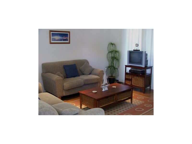 18 Sandlewood  Cove, Callala Beach NSW 2540