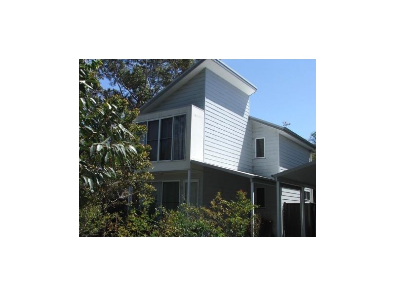 18 Sandlewood  Cove, Callala Beach NSW 2540