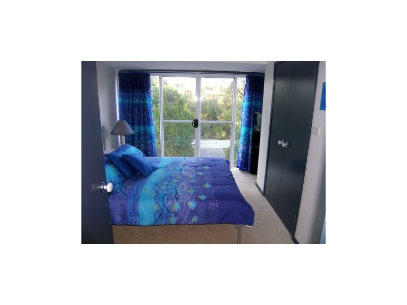18 Sandlewood  Cove, Callala Beach NSW 2540