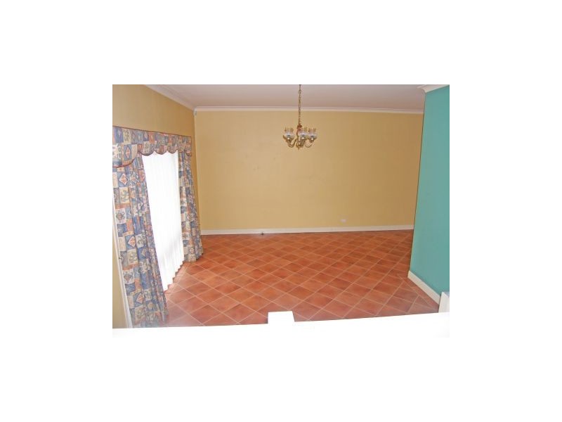 155 St Anns, Nowra NSW 2541