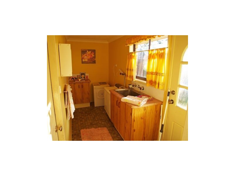 155 St Anns, Nowra NSW 2541