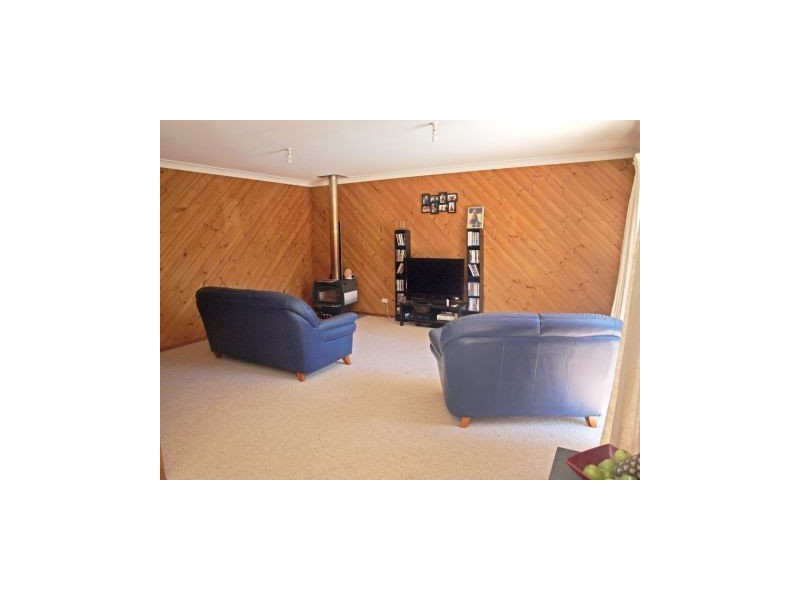 D965 Princess Highway, Falls Creek NSW 2540