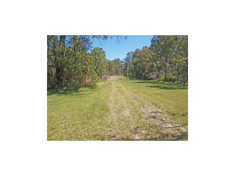 D965 Princess Highway, Falls Creek NSW 2540