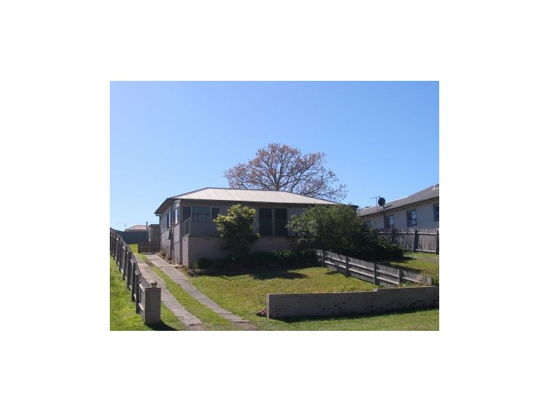 9 South Street, Greenwell Point NSW 2540