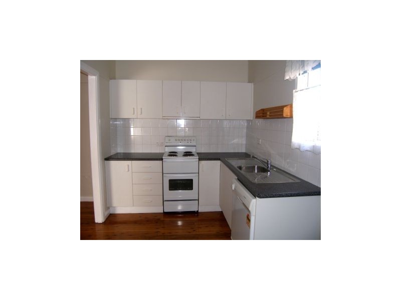 9 South Street, Greenwell Point NSW 2540